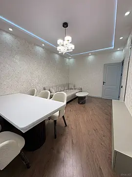 Satılır 3 otaqlı mənzil 80 m² — Bakı, Həzi Aslanov qəs. 3 otaq 80.00 m²