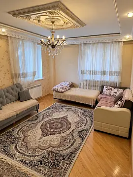 Satılır 3 otaqlı mənzil 130 m² — Bakı, İnşaatçılar 3 otaq 130.00 m²