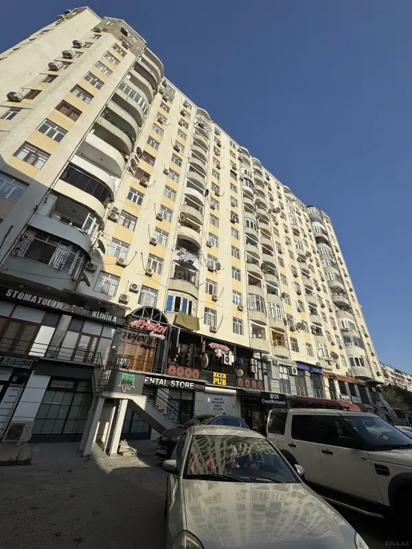 Kirayə verilir 2 otaqlı mənzil 90 m²