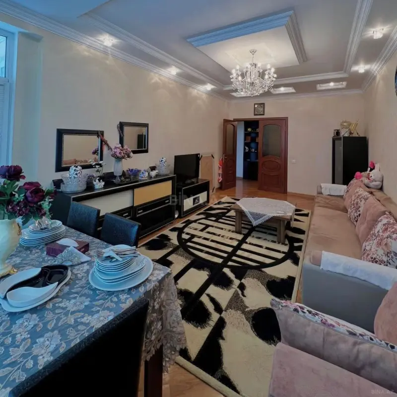 Satılır 3 otaqlı mənzil 120 m²