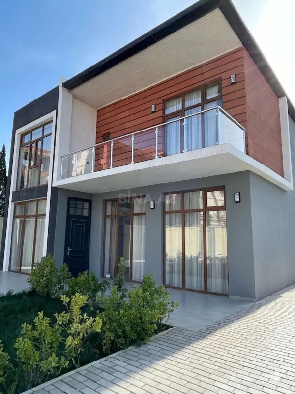Satılır 4 otaqlı həyət evi 200 m²