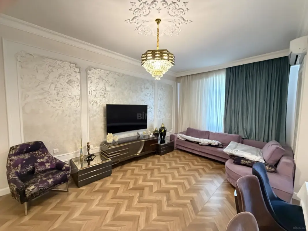 Satılır 2 otaqlı mənzil 86 m²