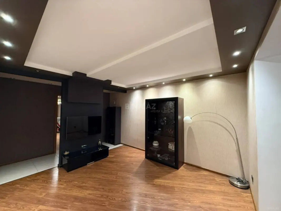 Satılır 3 otaqlı mənzil 75 m²