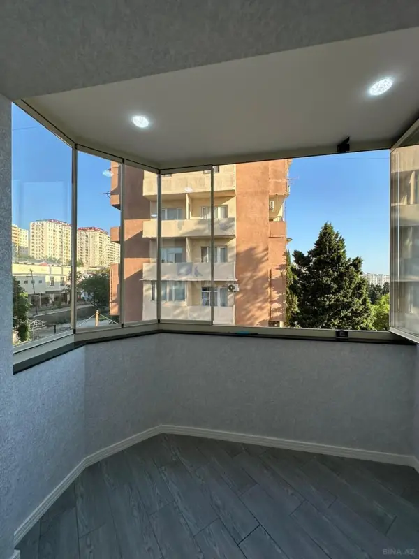 Satılır 4 otaqlı mənzil 80 m²