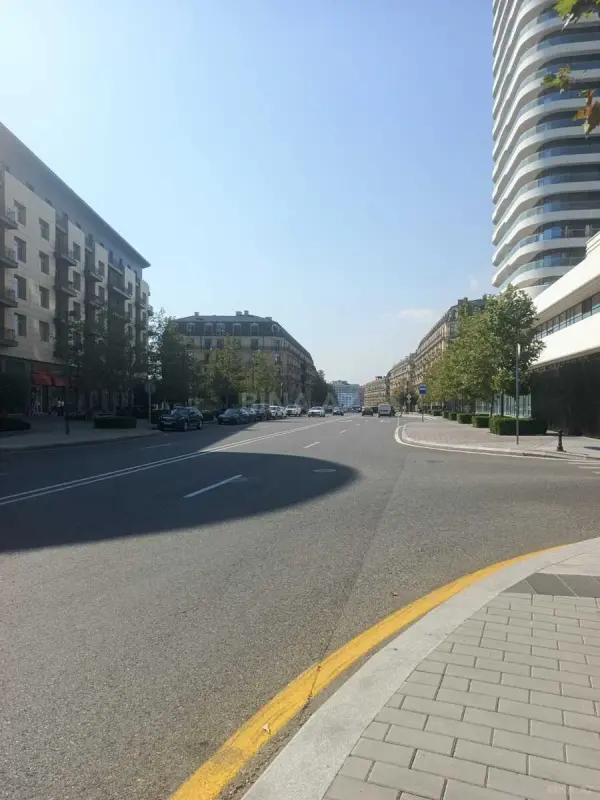 Kirayə verilir obyekt 1360 m²