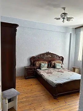Kirayə verilir 3 otaqlı mənzil 130 m² — Bakı 3 otaq 130.00 m²