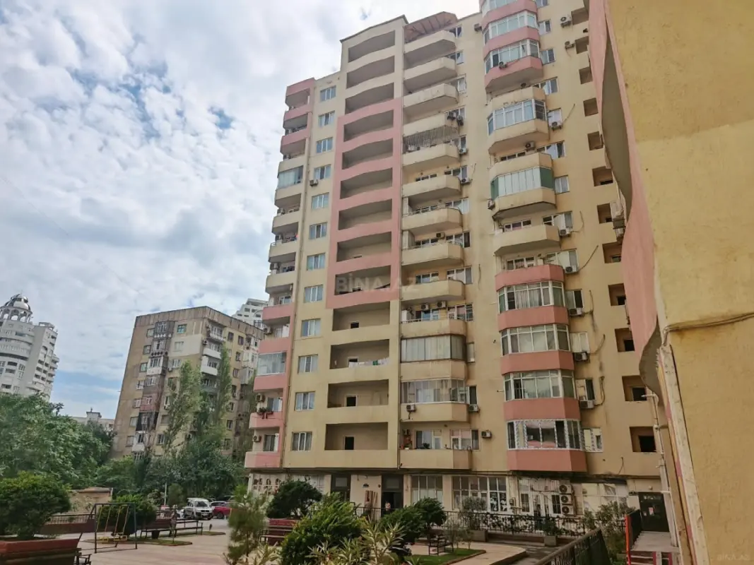 Satılır 3 otaqlı mənzil 65 m²