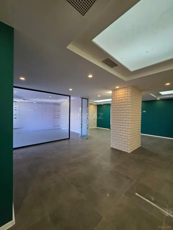 Satılır obyekt 200 m²
