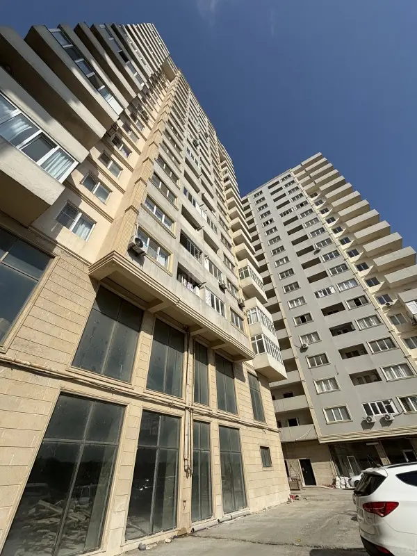 Satılır 2 otaqlı mənzil 120 m²