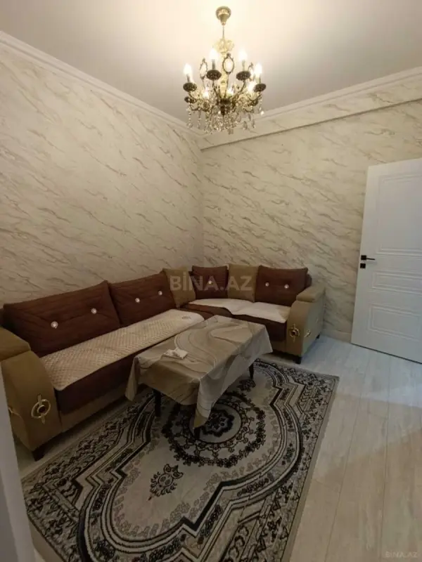 Kirayə verilir 2 otaqlı mənzil 80 m²