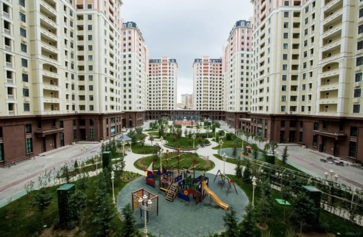 Satılır 2 otaqlı mənzil 86 m²
