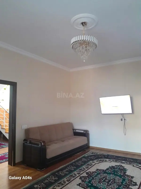 Satılır 4 otaqlı həyət evi 164 m²