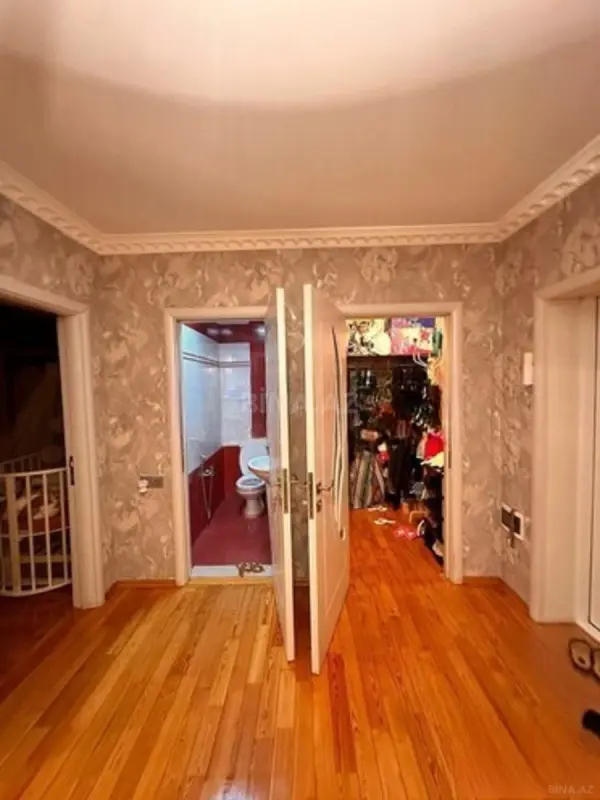 Satılır 3 otaqlı mənzil 140 m²