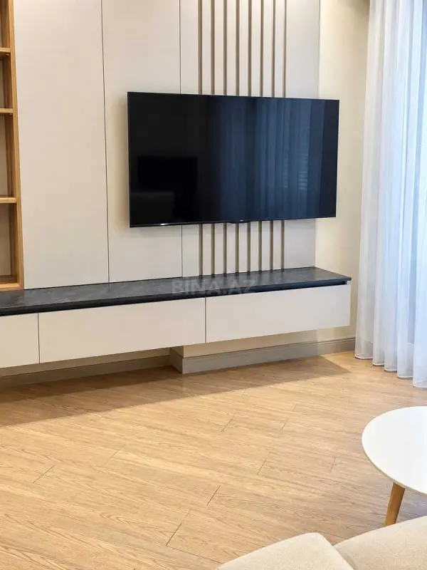 Kirayə verilir 2 otaqlı mənzil 75 m²