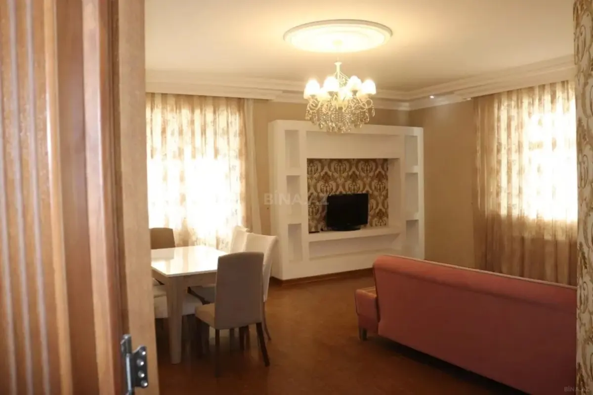 Kirayə verilir 3 otaqlı mənzil 145 m²