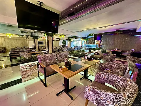 Satılır obyekt 280 m² — Bakı 280.00 m²