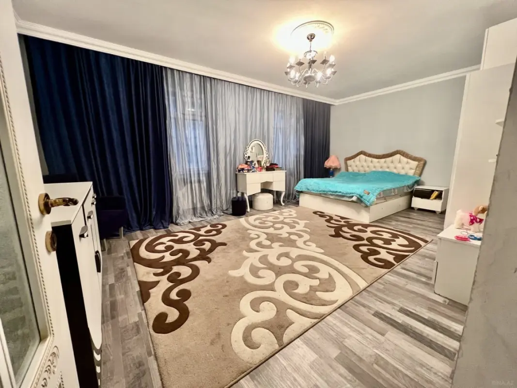 Satılır 6 otaqlı həyət evi 160 m²