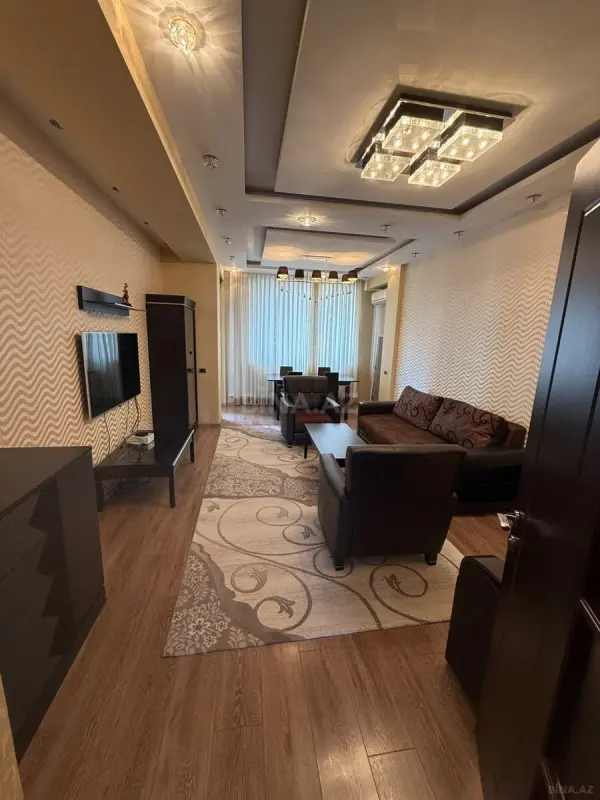 Kirayə verilir 2 otaqlı mənzil 100 m²