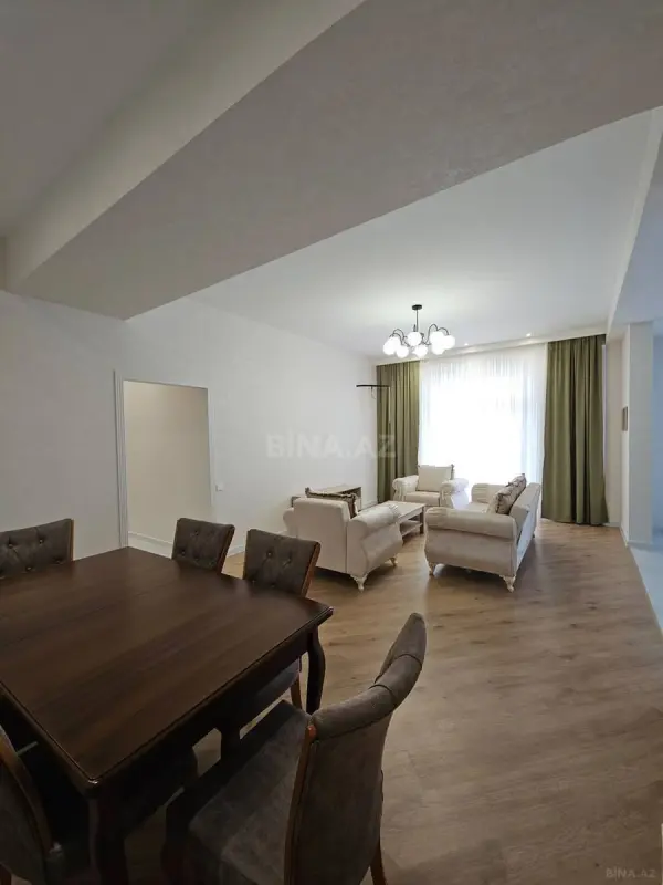 Satılır 3 otaqlı mənzil 125 m²