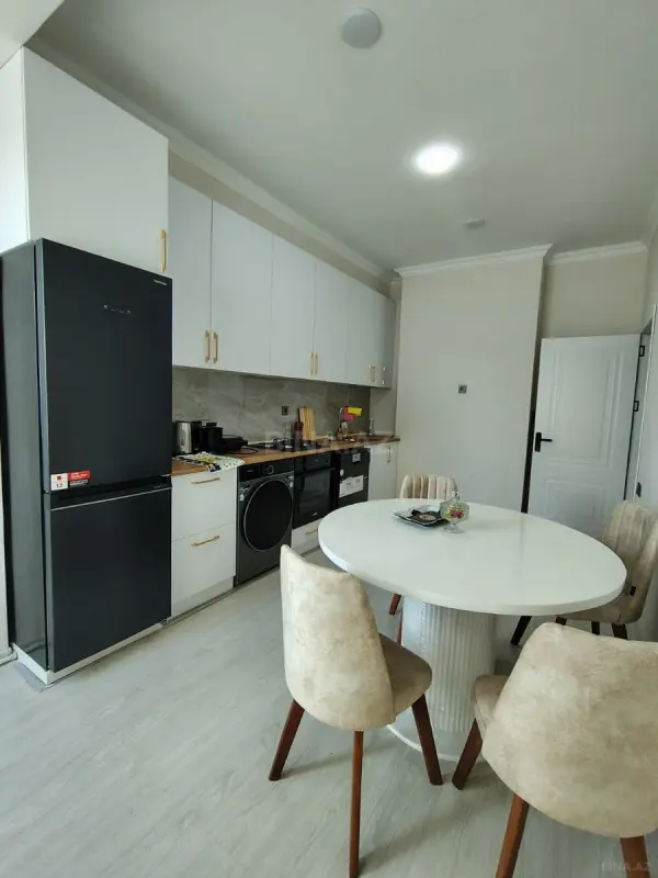 Kirayə verilir 3 otaqlı mənzil 90 m²
