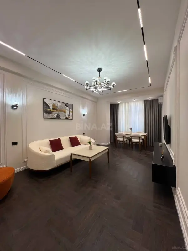 Satılır 2 otaqlı mənzil 68 m²