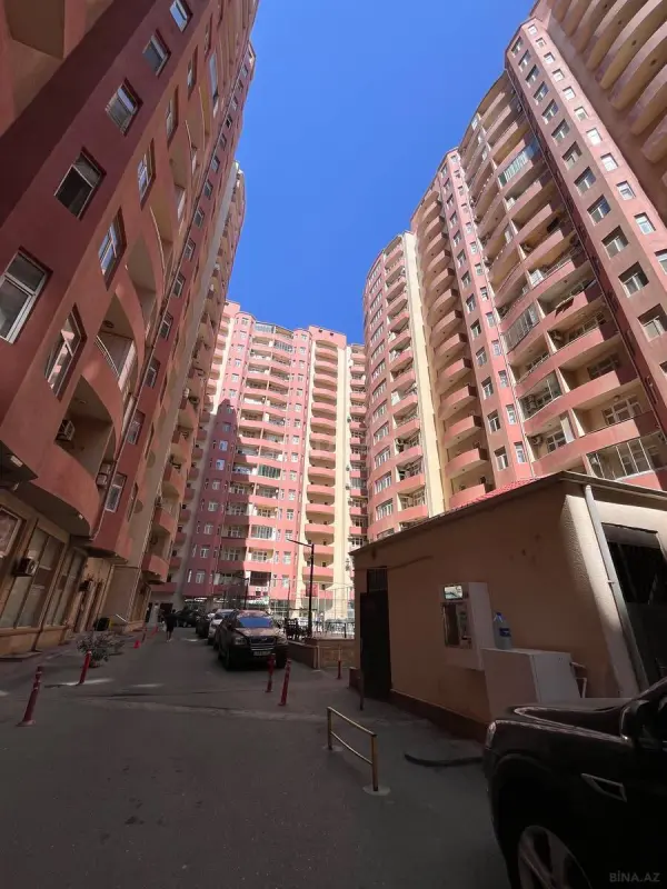 Satılır 3 otaqlı mənzil 105 m²