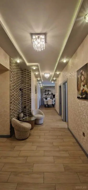 Satılır 3 otaqlı mənzil 145 m²
