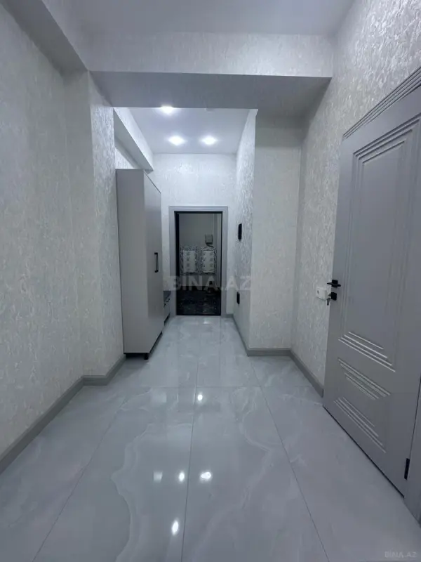Satılır 3 otaqlı mənzil 83.7 m²