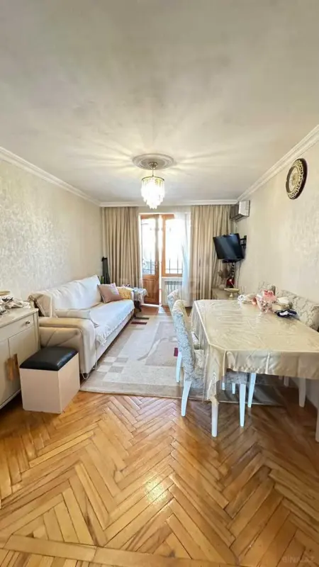 Satılır 3 otaqlı mənzil 64 m²