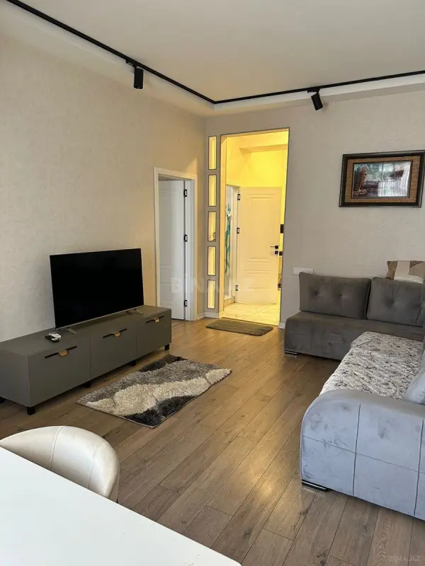 Kirayə verilir 2 otaqlı mənzil 55 m²