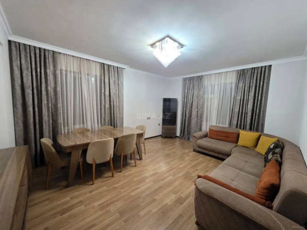 Kirayə verilir 2 otaqlı mənzil 80 m²
