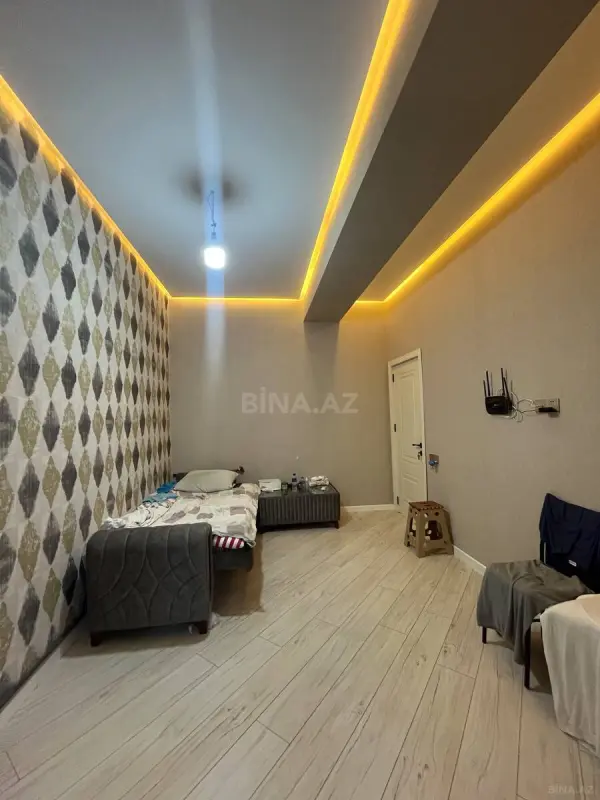 Satılır 2 otaqlı mənzil 61 m²