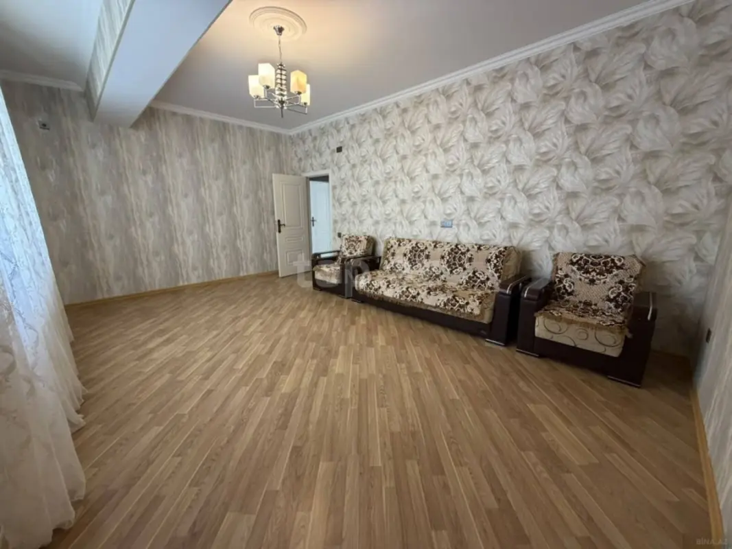 Kirayə verilir 3 otaqlı mənzil 110 m²