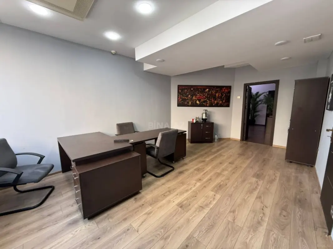 Kirayə verilir 2 otaqlı ofis 35 m²