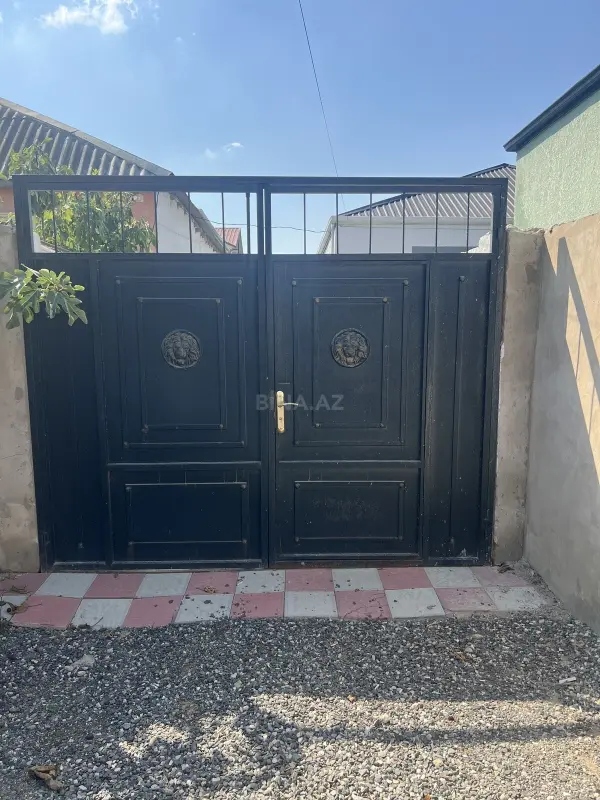 Satılır 4 otaqlı həyət evi 145 m²