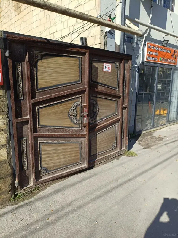 Satılır 3 otaqlı həyət evi 526 m²