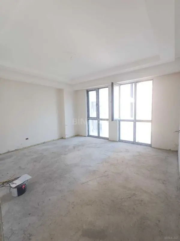 Satılır 4 otaqlı mənzil 108.2 m²