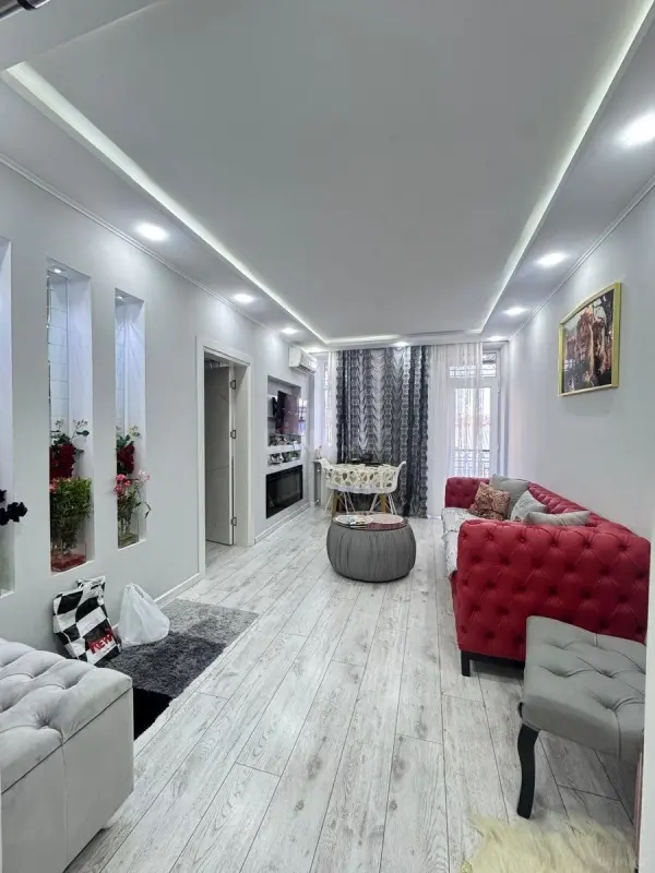 Kirayə verilir 2 otaqlı mənzil 68 m²
