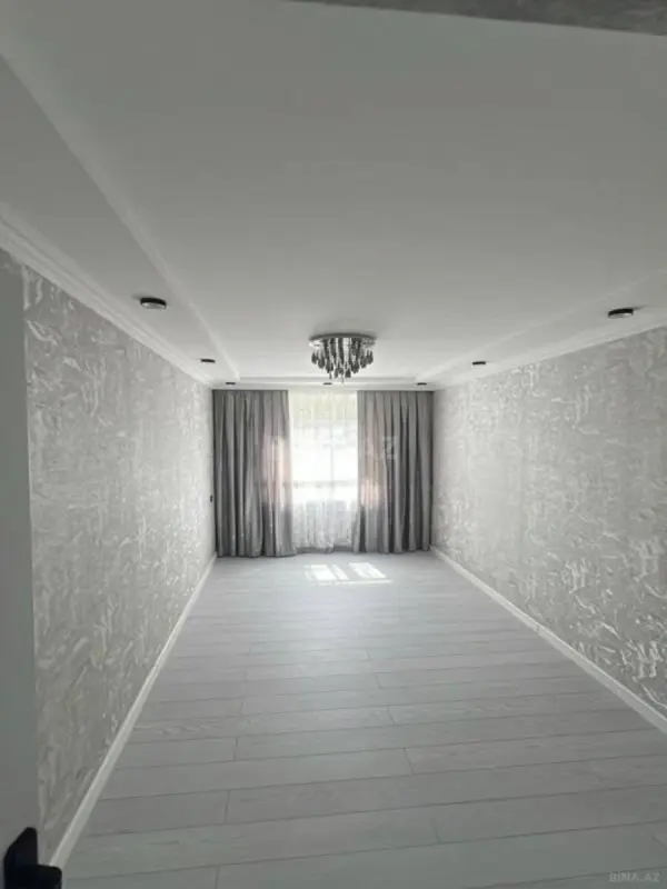 Satılır 3 otaqlı mənzil 82 m²