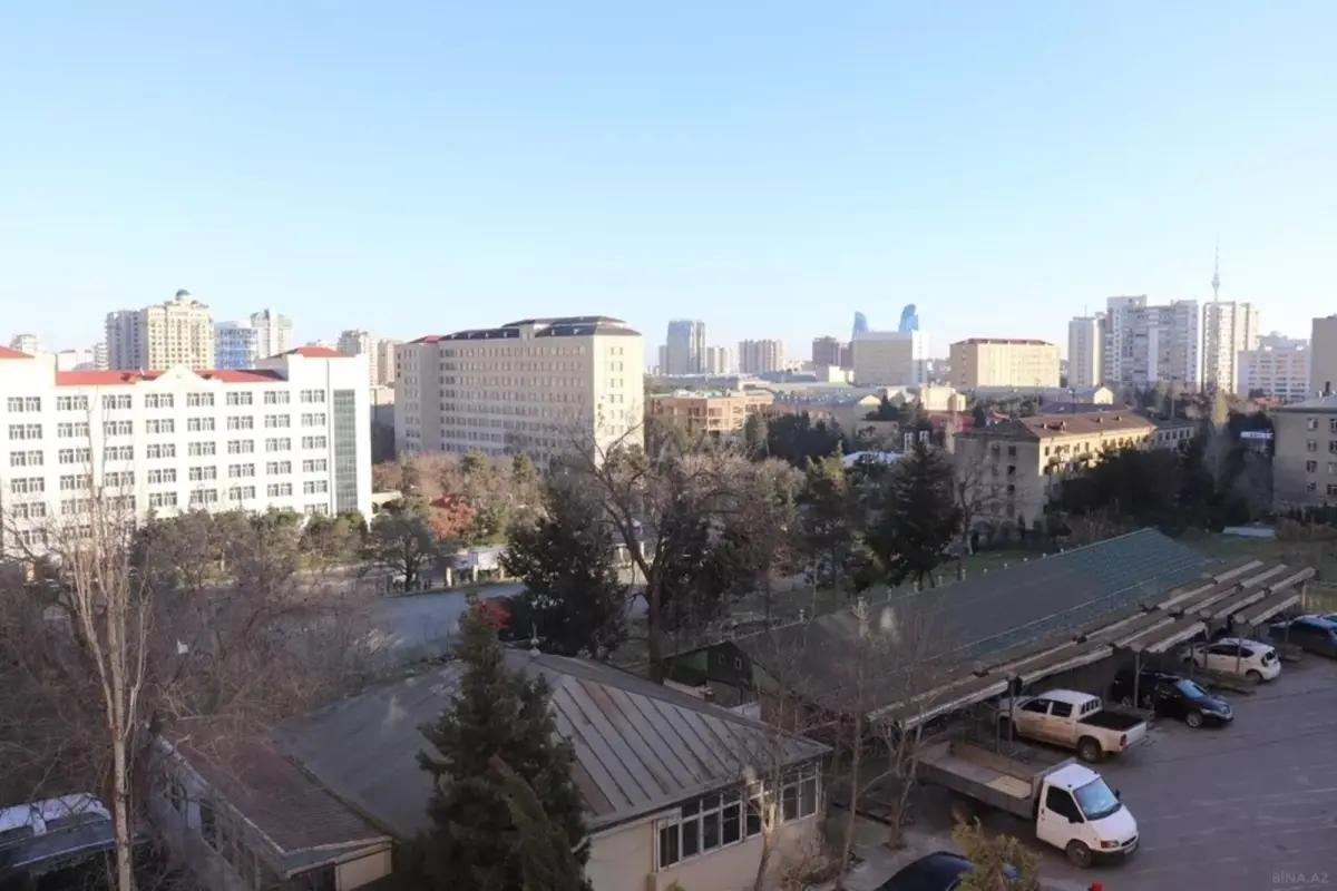 Kirayə verilir 3 otaqlı mənzil 150 m²
