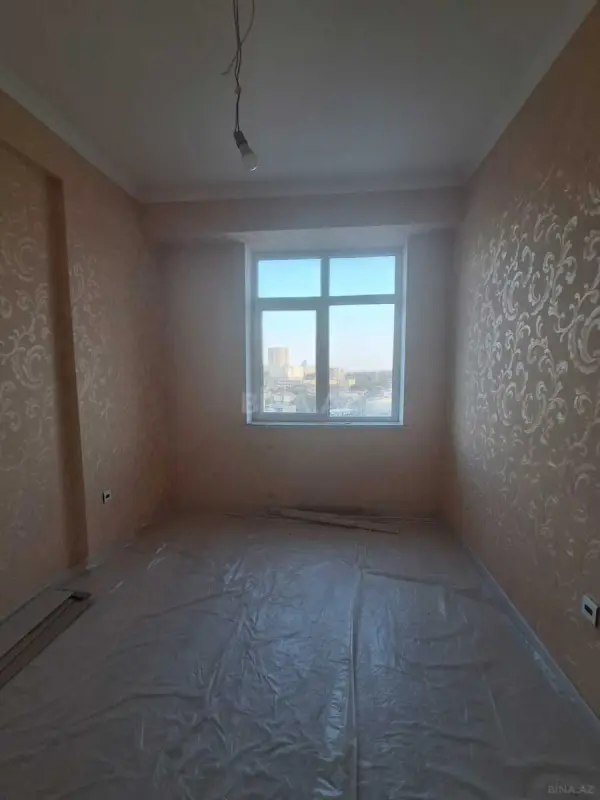 Satılır 2 otaqlı mənzil 72 m²