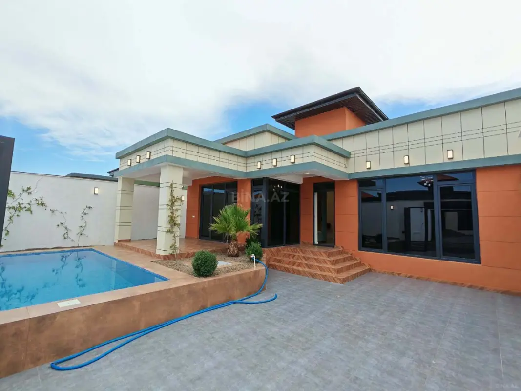 Satılır 4 otaqlı həyət evi 160 m²
