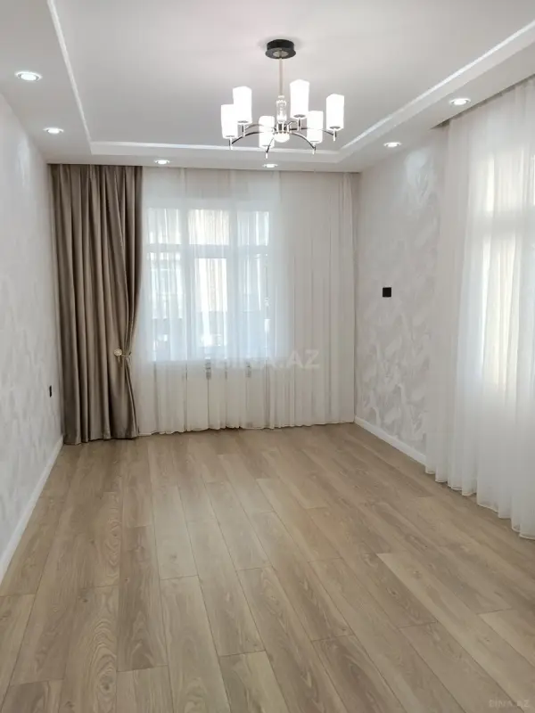 Satılır 2 otaqlı mənzil 65 m²