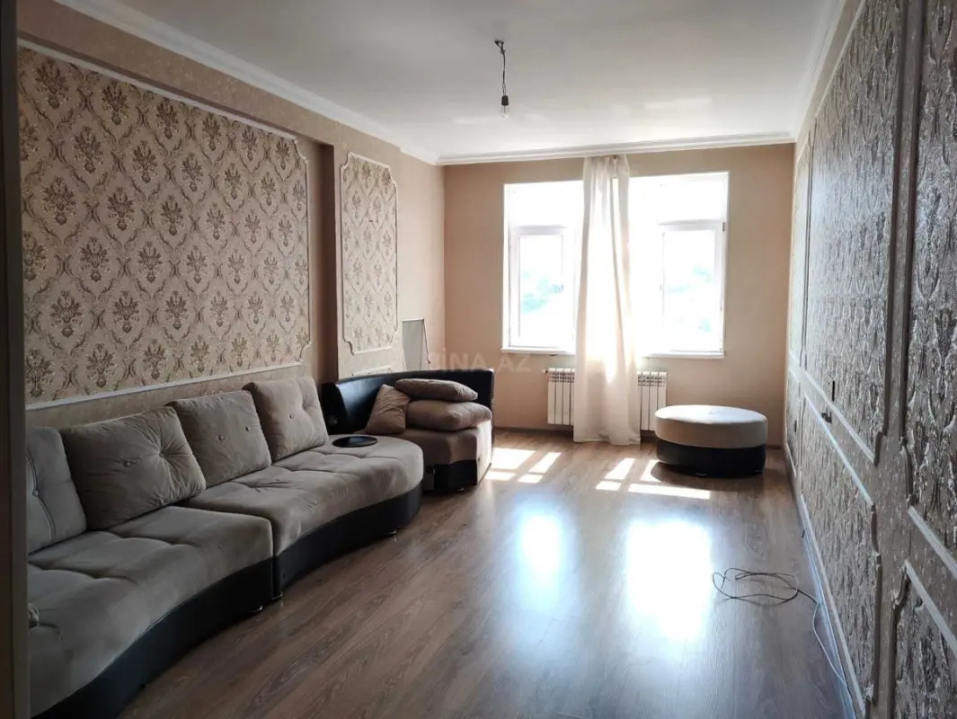 Satılır 3 otaqlı mənzil 113.5 m²