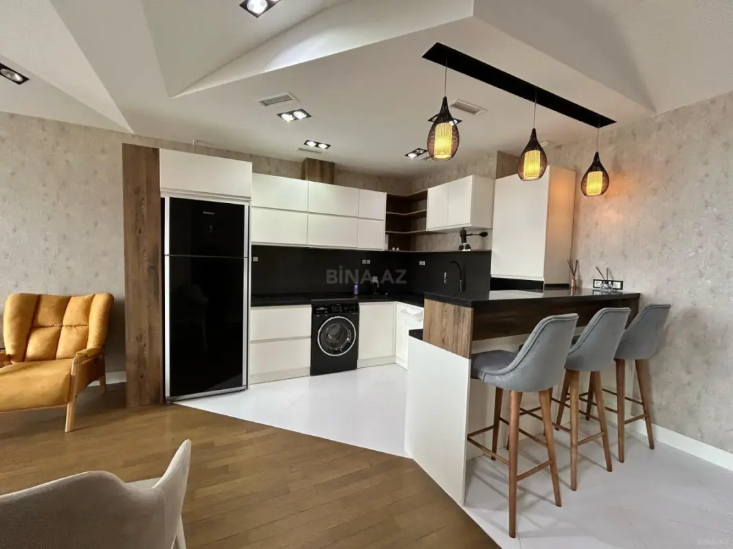 Kirayə verilir 2 otaqlı mənzil 62 m²