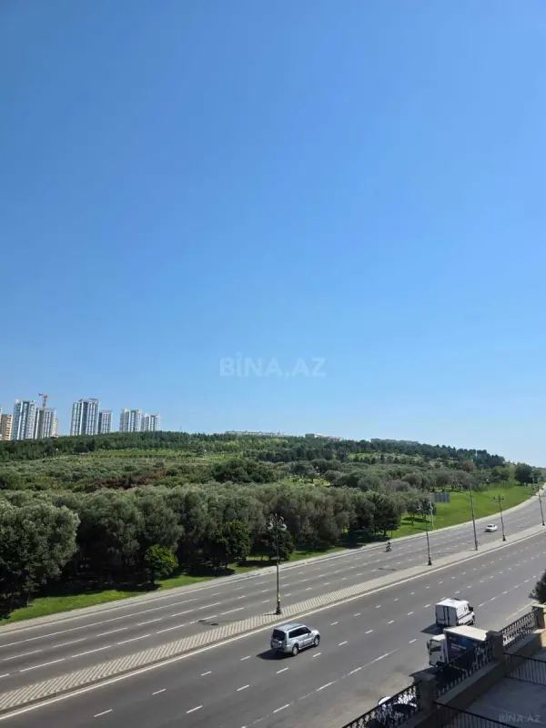 Satılır 3 otaqlı mənzil 97 m²