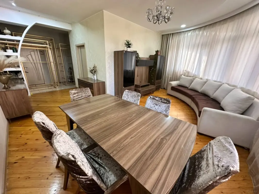 Satılır 3 otaqlı mənzil 92.7 m²