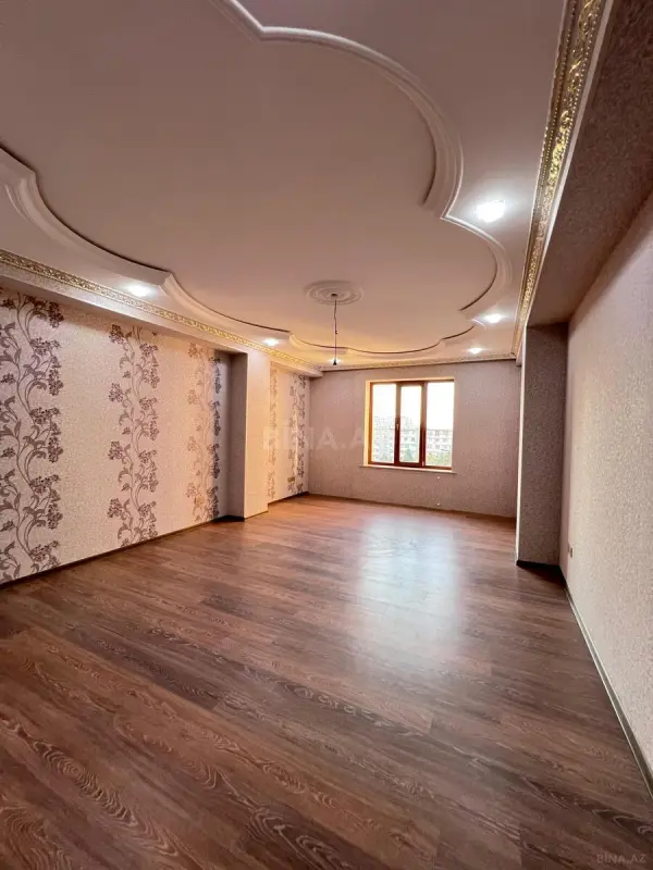 Satılır 4 otaqlı mənzil 169 m²