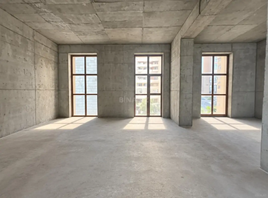 Satılır 4 otaqlı mənzil 200 m²