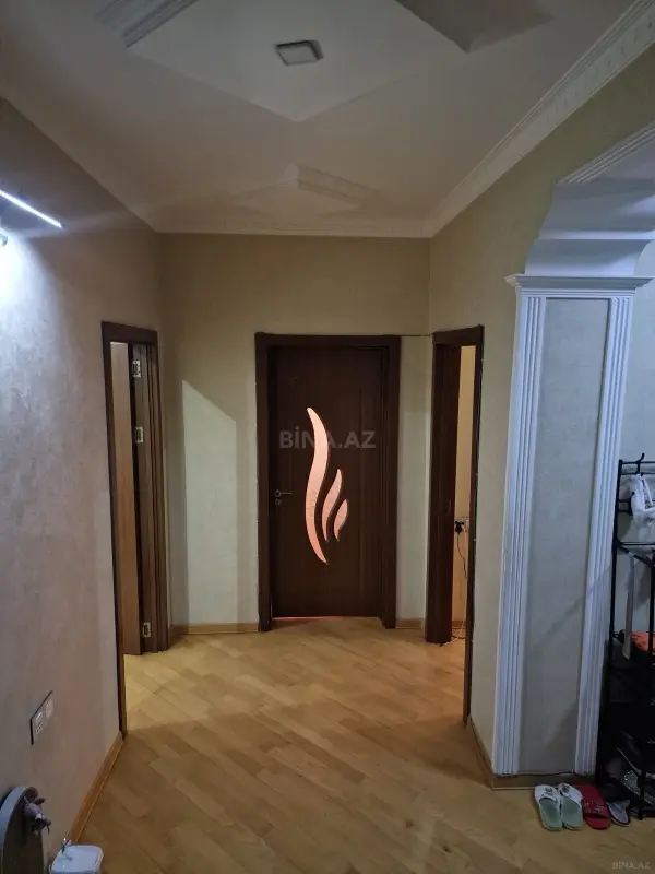 Satılır 3 otaqlı mənzil 110 m²